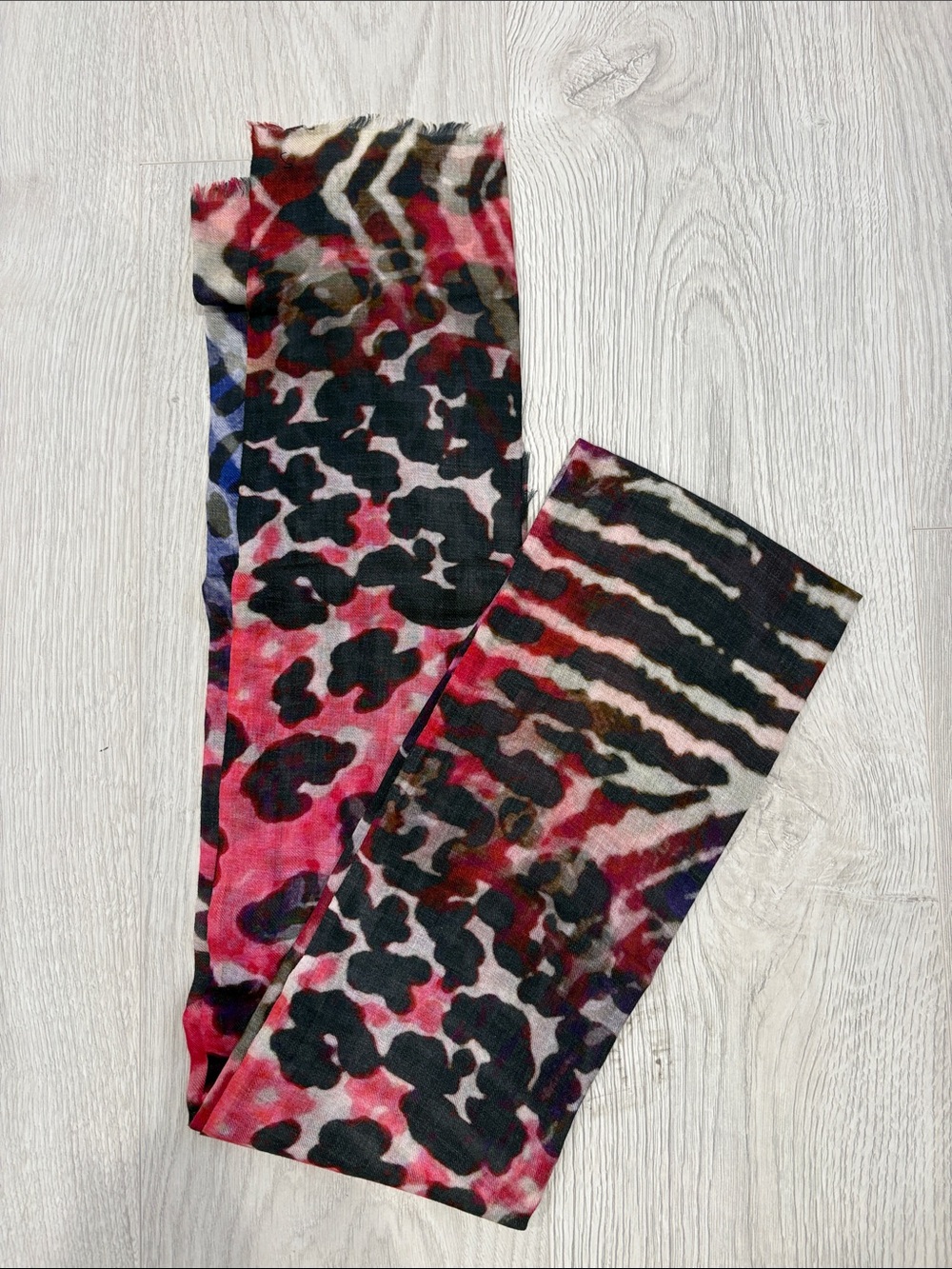 Women’s Multicolor Animal Print Scarf- Pink/Black